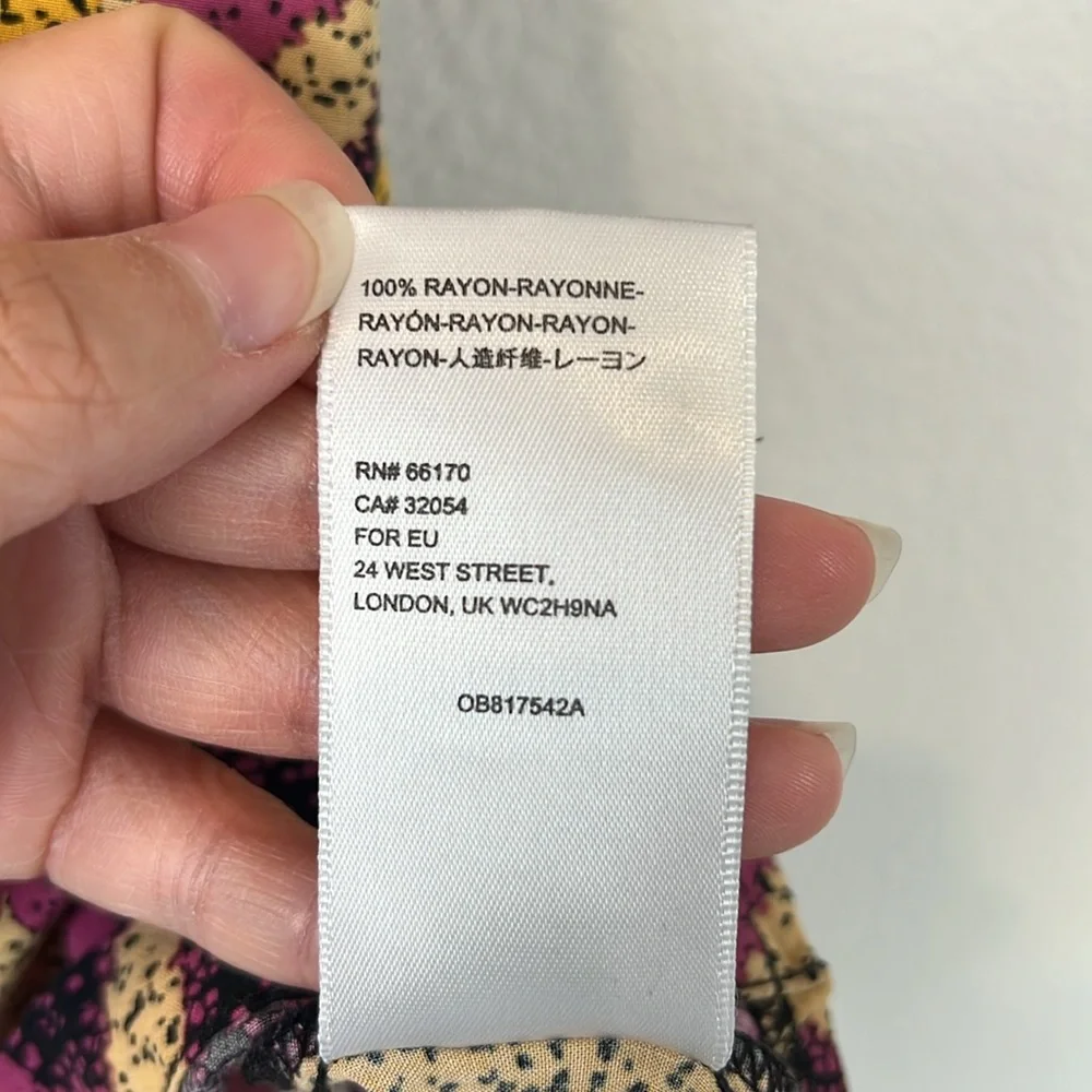 UO Urban Outfitters Diamond Stripe Short-Sleeve Rayon Shirt - Picture 13 of 13